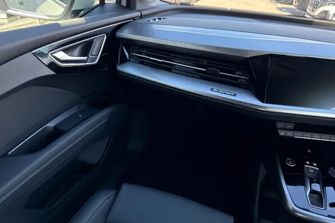 14 of 46 for Audi Q4 e-tron 55 Sport Sportback Auto quattro 5dr 82kWh