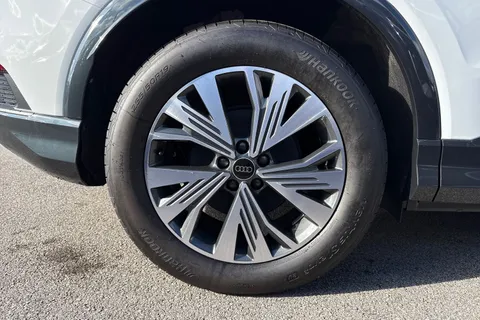 21 of 46 for Audi Q4 e-tron 55 Sport Sportback Auto quattro 5dr 82kWh