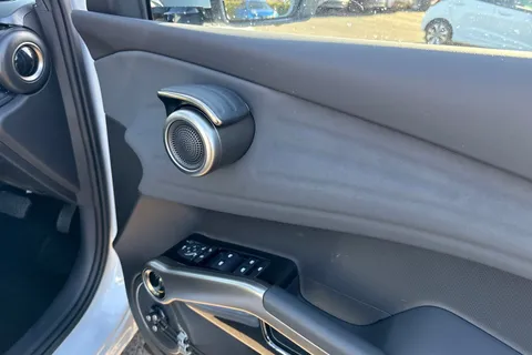  BYD ATTO 3 60.48kWh Comfort Auto 5dr Thumbnail #18