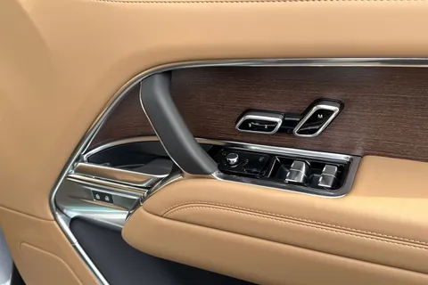  Land Rover Range Rover 3.0 P400 MHEV HSE SUV 5dr Petrol Auto 4WD Euro 6 (s/s) (LWB, 7Seat) (400 ps) Thumbnail #25