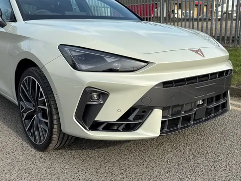 CUPRA Leon 2.0 TSI VZ2 DSG Euro 6 (s/s) 5dr Thumbnail #17