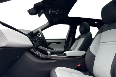  Land Rover Range Rover Evoque 1.5 P270e 12.17kWh Edition Auto 4WD Euro 6 (s/s) 5dr Thumbnail #4