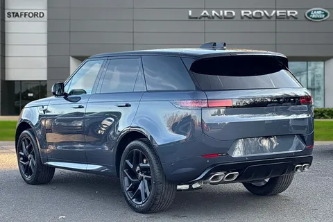 Land Rover Range Rover Sport 4.4 P530 V8 Autobiography Auto 4WD Euro 6 (s/s) 5dr Thumbnail #3