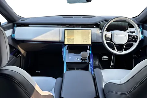 Land Rover Range Rover Sport 4.4 P530 V8 Autobiography Auto 4WD Euro 6 (s/s) 5dr Thumbnail #10