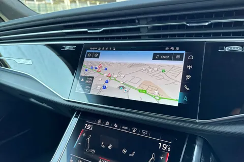  Audi SQ8 4.0 TFSI V8 Vorsprung Tiptronic quattro Euro 6 (s/s) 5dr Thumbnail #17