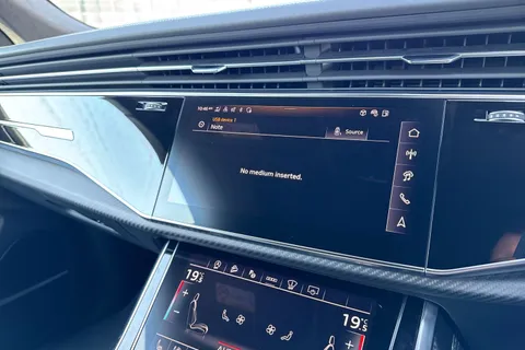  Audi SQ8 4.0 TFSI V8 Vorsprung Tiptronic quattro Euro 6 (s/s) 5dr Thumbnail #41