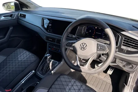 DA75KPP Volkswagen Polo 1.0 TSI 115 R-Line 5dr DSG | Pre Reg | limited Stock Availability Thumbnail #14