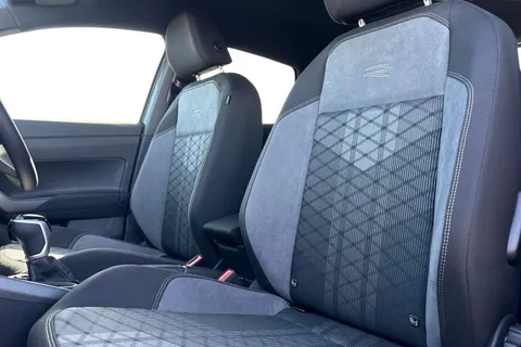 DA75KPP Volkswagen Polo 1.0 TSI 115 R-Line 5dr DSG | Pre Reg | limited Stock Availability Thumbnail #16