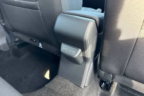 DA75KPP Volkswagen Polo 1.0 TSI 115 R-Line 5dr DSG | Pre Reg | limited Stock Availability Thumbnail #28