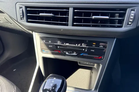 DA75KPP Volkswagen Polo 1.0 TSI 115 R-Line 5dr DSG | Pre Reg | limited Stock Availability Thumbnail #48