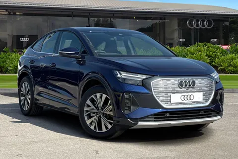  Audi Q4 e-tron 55 Sport Sportback Auto quattro 5dr 82kWh Thumbnail #2