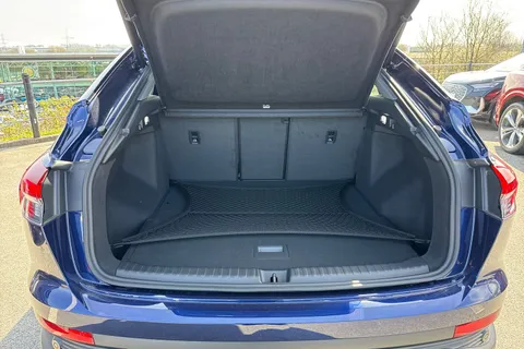  Audi Q4 e-tron 55 Sport Sportback Auto quattro 5dr 82kWh Thumbnail #7