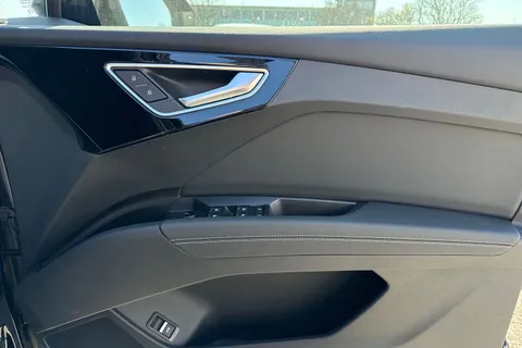  Audi Q4 e-tron 35 S line Sportback Auto 5dr 55kWh Thumbnail #21