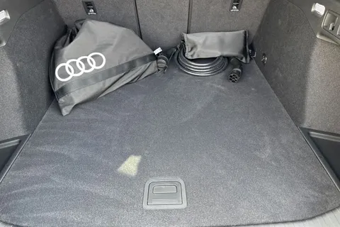  Audi A6 E-Tron Avant 100kWh Edition 1 Auto quattro 5dr Thumbnail #7