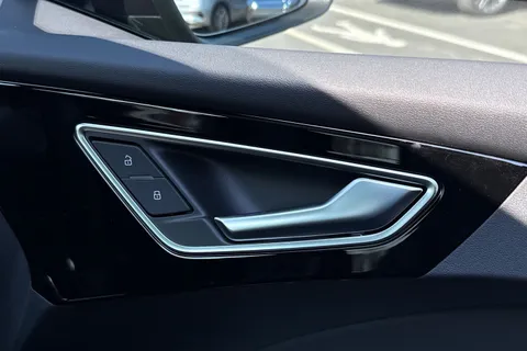 Audi Q4 e-tron 45 S line Sportback 5dr Electric Auto quattro 82kWh (286 ps) Thumbnail #21