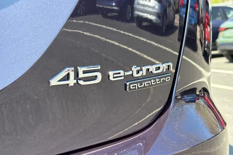  Audi Q4 e-tron 45 S line Sportback 5dr Electric Auto quattro 82kWh (286 ps) Thumbnail #38