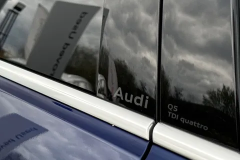  Audi Q5 2.0 TDI S line S Tronic quattro Euro 6 (s/s) 5dr Thumbnail #35