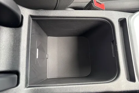  Audi Q5 2.0 TDI S line S Tronic quattro Euro 6 (s/s) 5dr Thumbnail #60