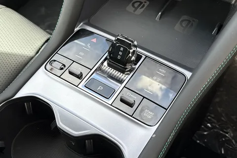  BYD Seal U 1.5 DM-i 26.6kWh Comfort CVT Auto Euro 6 (s/s) 5dr Thumbnail #20