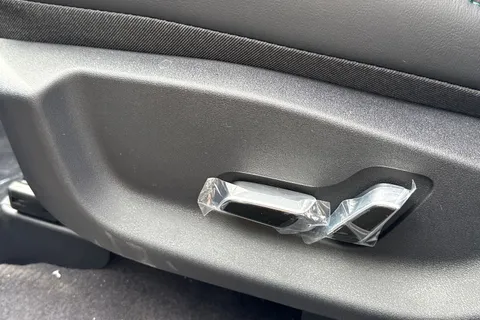  BYD Seal U 1.5 DM-i 26.6kWh Comfort CVT Auto Euro 6 (s/s) 5dr Thumbnail #31