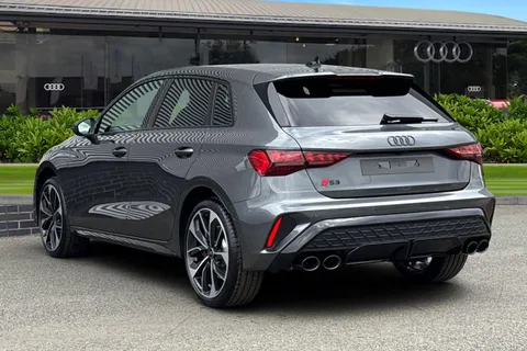 Audi S3 2.0 TFSI Black Edition Sportback S Tronic quattro Euro 6 (s/s) 5dr Thumbnail #3