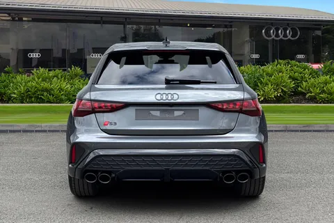 Audi S3 2.0 TFSI Black Edition Sportback S Tronic quattro Euro 6 (s/s) 5dr Thumbnail #5