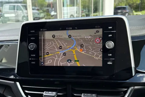 MV75ULC Volkswagen T-Roc 1.5 TSI R-Line 5dr DSG **19' MISANO ALLOYS, REAR CAM** Thumbnail #17