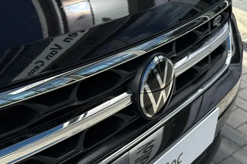 MV75ULC Volkswagen T-Roc 1.5 TSI R-Line 5dr DSG **19' MISANO ALLOYS, REAR CAM** Thumbnail #25