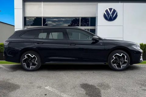  Volkswagen Passat 1.5 eTSI MHEV R-Line DSG Euro 6 (s/s) 5dr Thumbnail #4