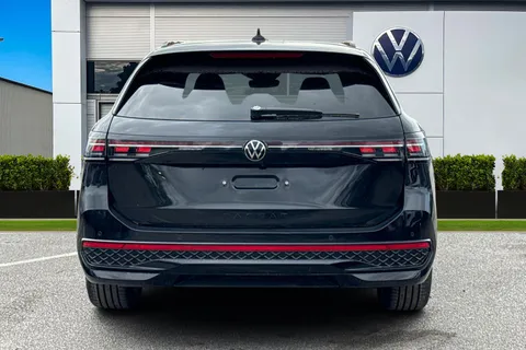  Volkswagen Passat 1.5 eTSI MHEV R-Line DSG Euro 6 (s/s) 5dr Thumbnail #5