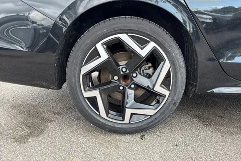  Volkswagen Passat 1.5 eTSI MHEV R-Line DSG Euro 6 (s/s) 5dr Thumbnail #12