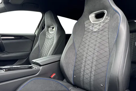  Volkswagen Passat 1.5 eTSI MHEV R-Line DSG Euro 6 (s/s) 5dr Thumbnail #16