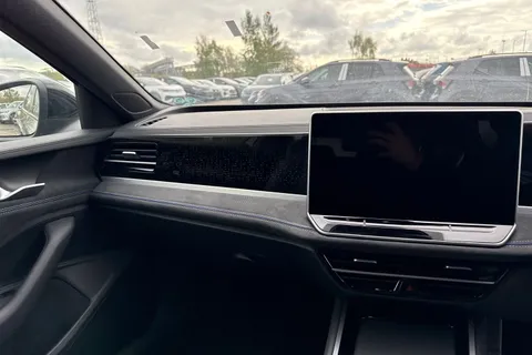  Volkswagen Passat 1.5 eTSI MHEV R-Line DSG Euro 6 (s/s) 5dr Thumbnail #20