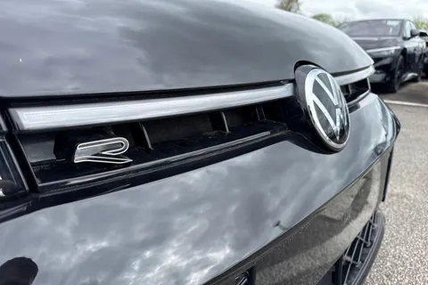  Volkswagen Passat 1.5 eTSI MHEV R-Line DSG Euro 6 (s/s) 5dr Thumbnail #25