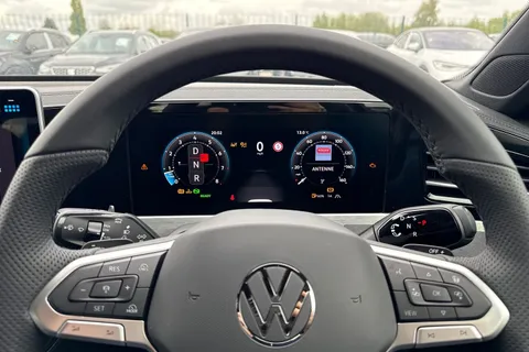  Volkswagen Passat 1.5 eTSI MHEV R-Line DSG Euro 6 (s/s) 5dr Thumbnail #35