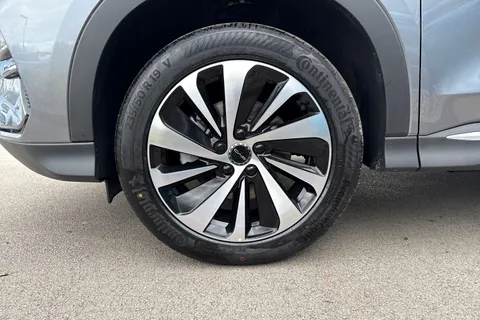  BYD Seal U 1.5 DM-i 18.3kWh Design CVT Auto AWD Euro 6 (s/s) 5dr Thumbnail #7