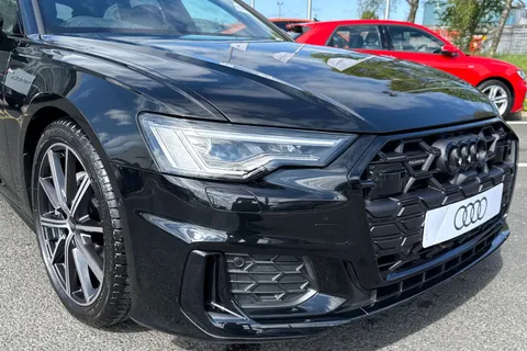 Audi A6 Avant 2.0 TDI 40 Black Edition S Tronic quattro Euro 6 (s/s) 5dr Thumbnail #9