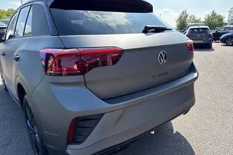  Volkswagen T-Roc 1.5 TSI Black Edition DSG Euro 6 (s/s) 5dr Thumbnail #8