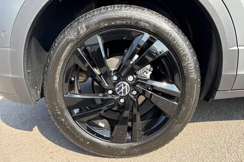  Volkswagen T-Roc 1.5 TSI Black Edition DSG Euro 6 (s/s) 5dr Thumbnail #13