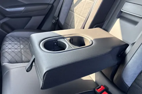  Volkswagen T-Roc 1.5 TSI Black Edition DSG Euro 6 (s/s) 5dr Thumbnail #36