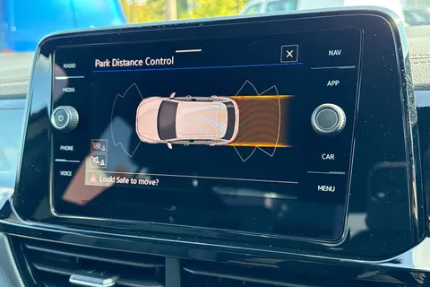  Volkswagen T-Roc 1.5 TSI Black Edition DSG Euro 6 (s/s) 5dr Thumbnail #46