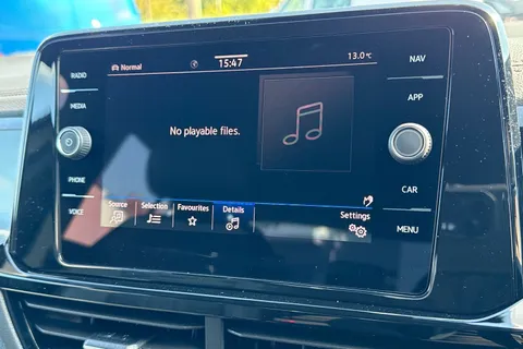  Volkswagen T-Roc 1.5 TSI Black Edition DSG Euro 6 (s/s) 5dr Thumbnail #48