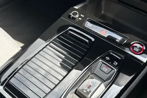  Audi A6 E-Tron Avant 100kWh Edition 1 Auto quattro 5dr Thumbnail #58