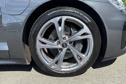 LL73AKU Audi e-tron GT 93.4kWh Auto quattro 4dr Thumbnail #10