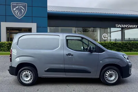 3 of 45 for PEUGEOT Partner 1.5 BlueHDi 1000 Professional Standard Panel Van SWB Euro 6 (s/s) 5dr