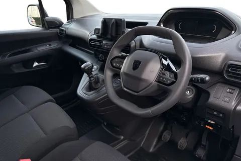 7 of 45 for PEUGEOT Partner 1.5 BlueHDi 1000 Professional Standard Panel Van SWB Euro 6 (s/s) 5dr