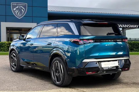 2 of 67 for PEUGEOT E-5008 73kWh GT Auto 5dr