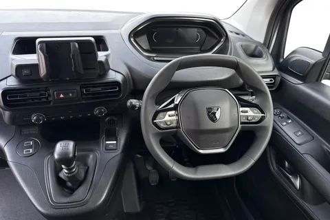 12 of 45 for PEUGEOT Partner 1.5 BlueHDi 1000 Professional Standard Panel Van SWB Euro 6 (s/s) 5dr