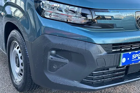 17 of 44 for PEUGEOT E-Partner 52kWh Professional Standard Panel Van Auto SWB 5dr (7.4kW Charger)