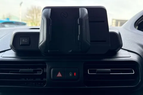 37 of 45 for PEUGEOT Partner 1.5 BlueHDi 1000 Professional Standard Panel Van SWB Euro 6 (s/s) 5dr